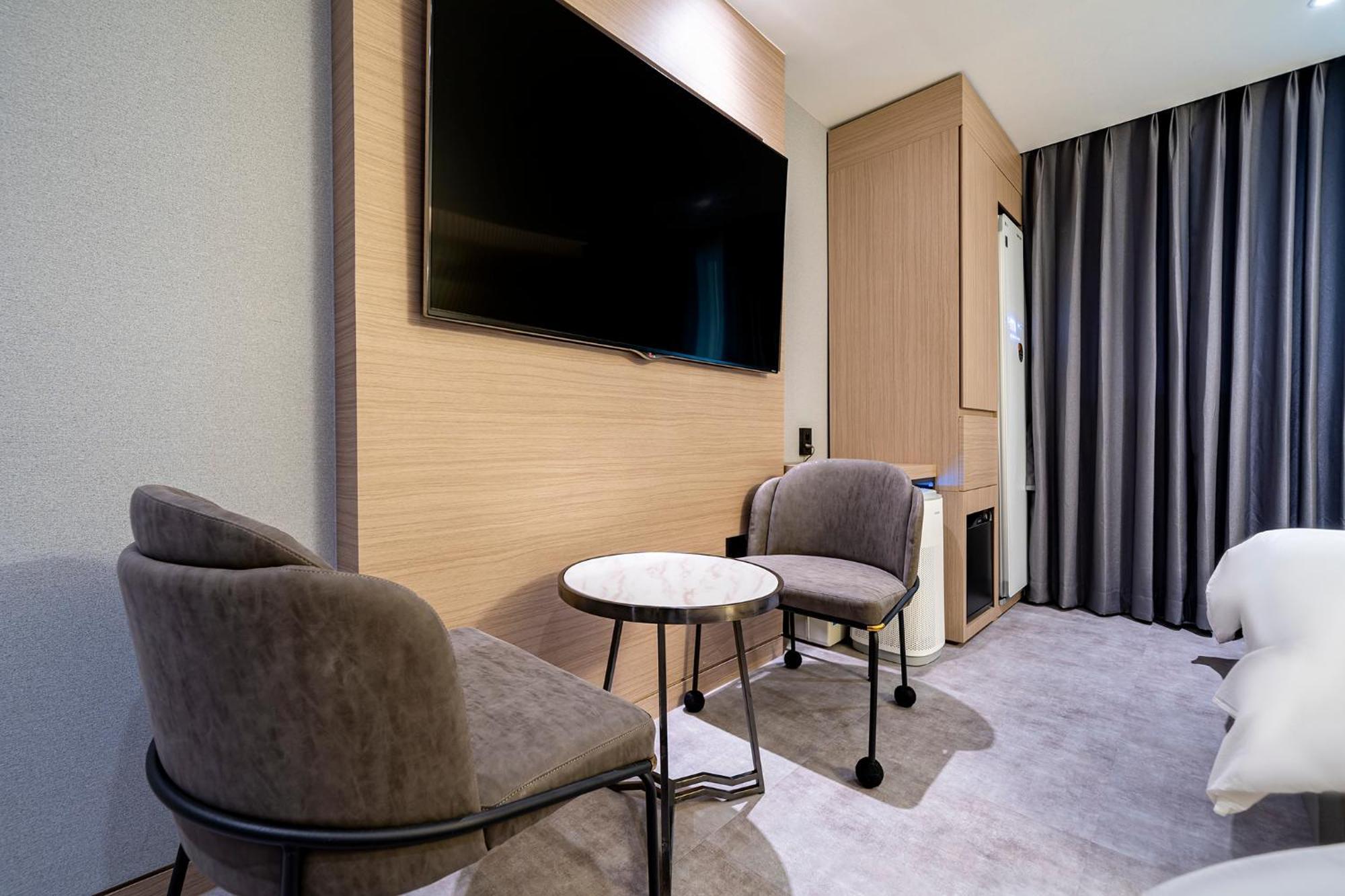 Urban Brown Hotel Chungju City Hall Exterior photo