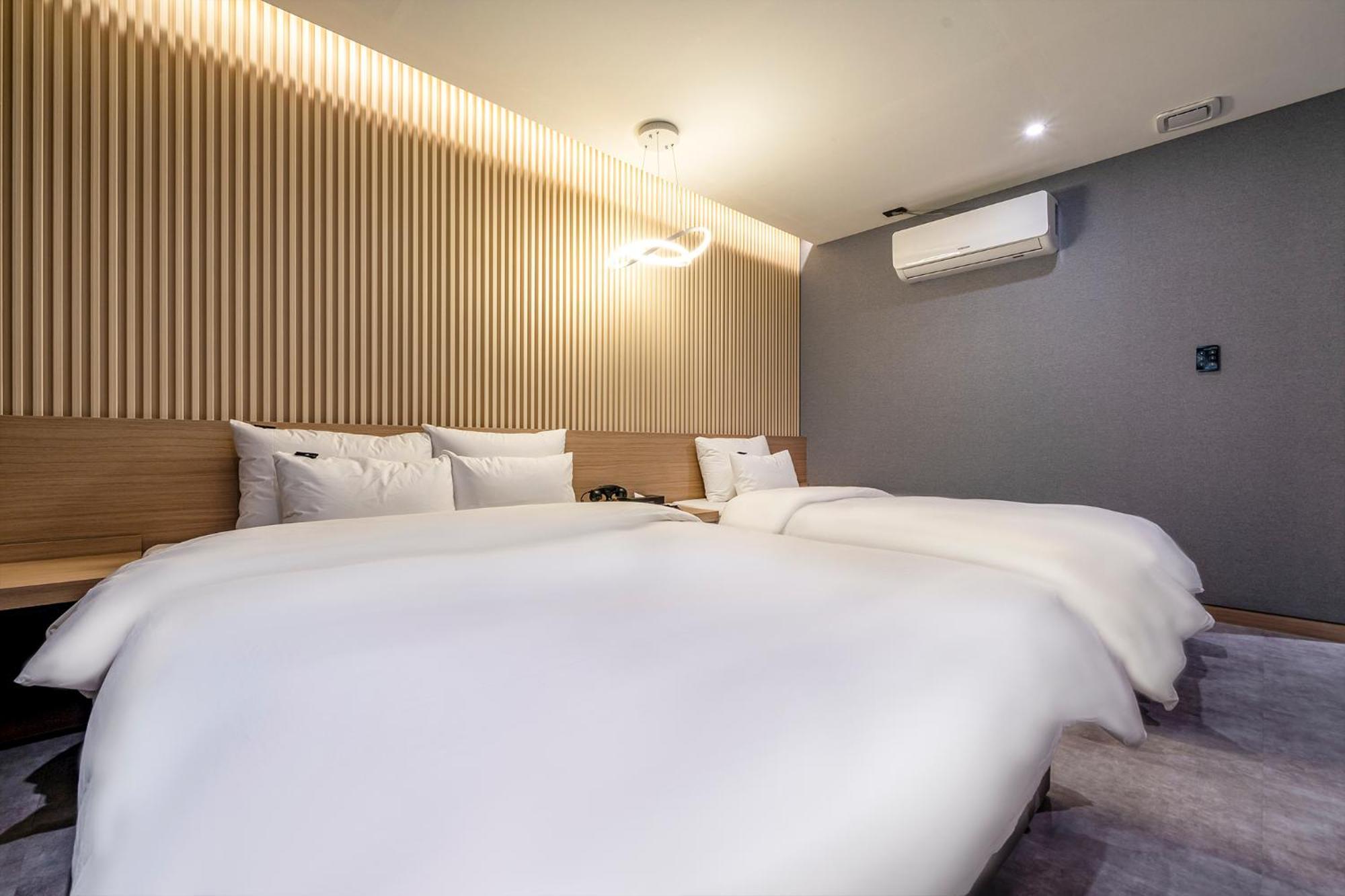 Urban Brown Hotel Chungju City Hall Exterior photo
