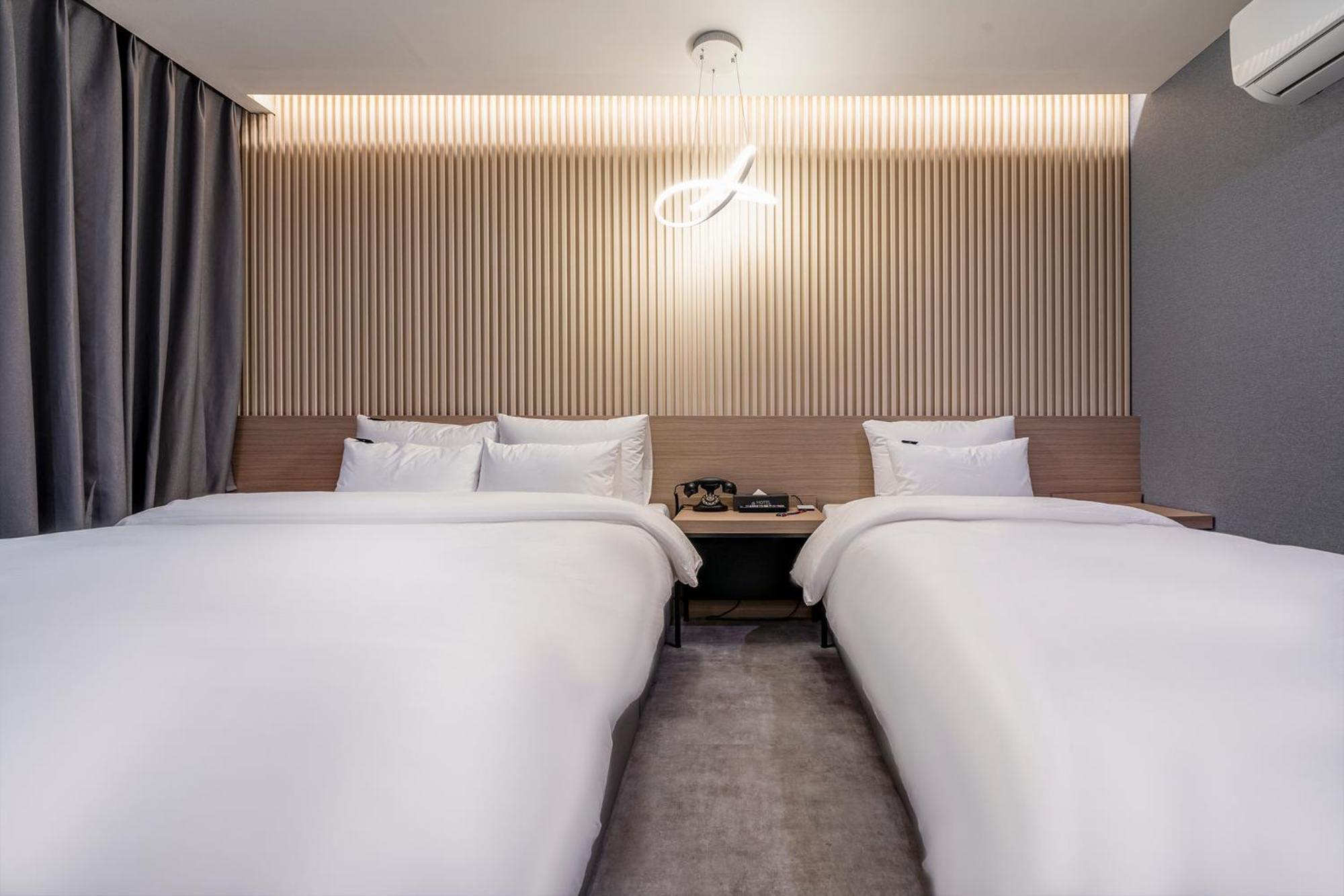 Urban Brown Hotel Chungju City Hall Exterior photo