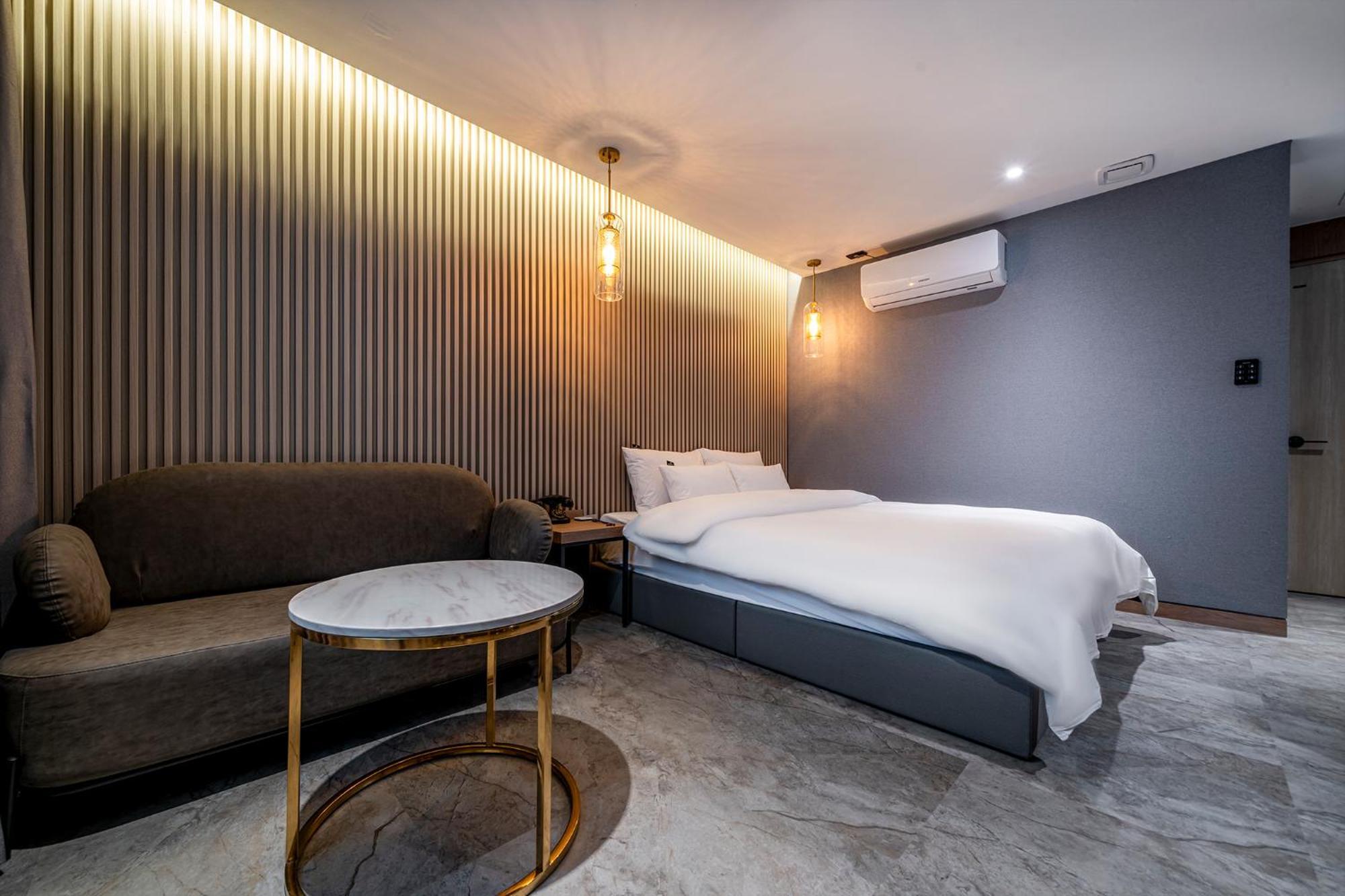 Urban Brown Hotel Chungju City Hall Exterior photo